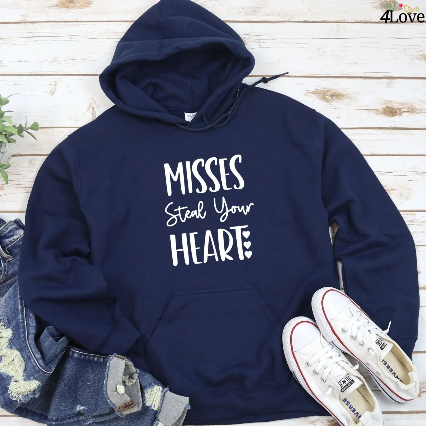 Mister & Misses Steal Your Heart - Adorable Couple's Matching Outfits Set, Ideal Valentine Gift